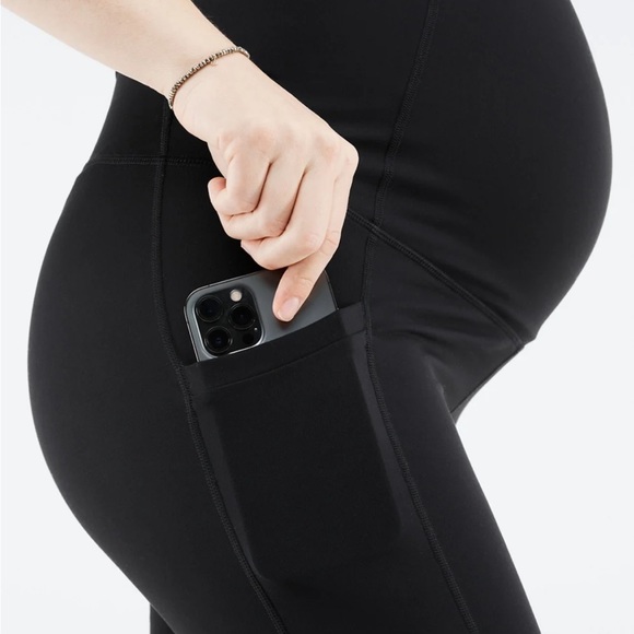 PureLuxe High-Waisted Maternity 7/8 Legging - Picture 4 of 7